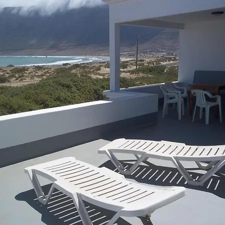 La Caleta Sleeps 10 Wifi *