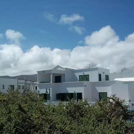 La Caleta Sleeps 10 Wifi Вилла Фамара