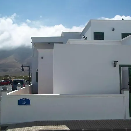 Вилла La Caleta Sleeps 10 Wifi Фамара
